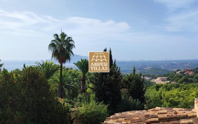 Magnificent villa with beautiful views and privacy in Sierra Altea Golf.